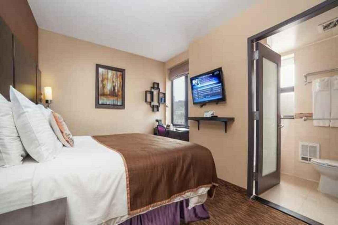 Howard Johnson Soho Ню Йорк Екстериор снимка