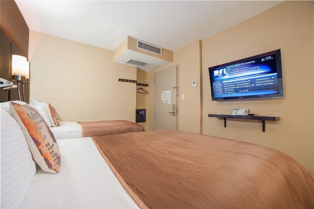 Howard Johnson Soho Ню Йорк Екстериор снимка
